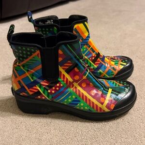 Dansko Vail Rain Boots Vegan Colorful Pattern Slip Resistant Size EU 38 US 7.5-8